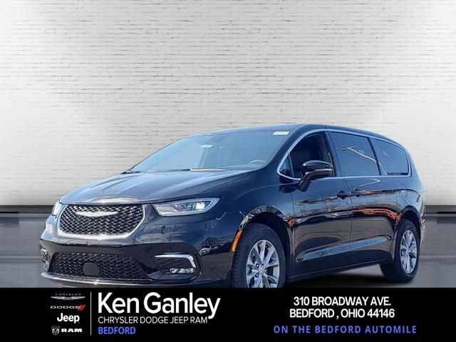 2026 Chrysler Pacifica in Bedford, OH 44146 - 18123547