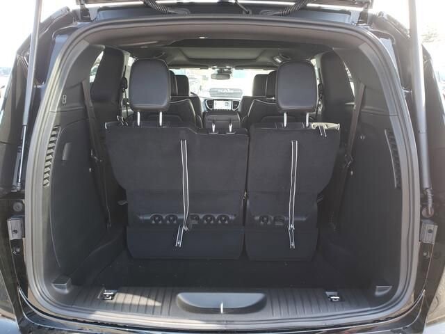 2026 Chrysler Pacifica in Bedford, OH 44146 - 18123547 4