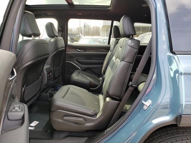 2026 Jeep Grand Cherokee L in Bedford, OH 44146 - 18123548 8