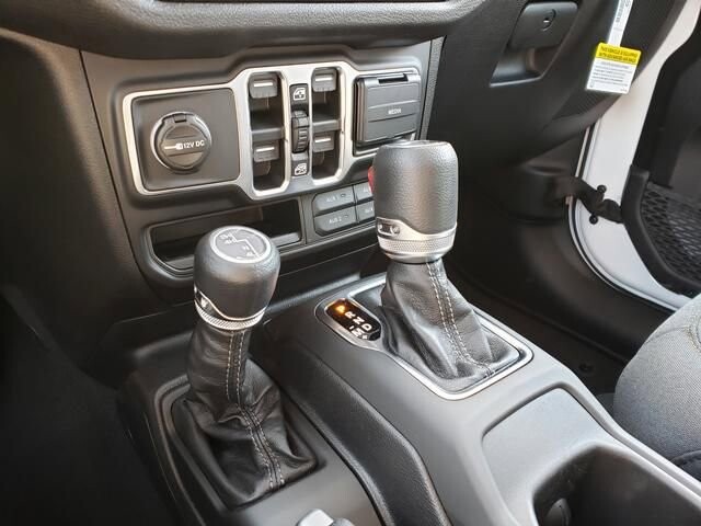 2026 Jeep Wrangler in Bedford, OH 44146 - 18123549 11