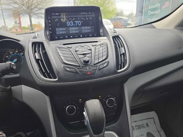 2014 Ford Escape in Knoxville, TN 37912 - 18123557 8