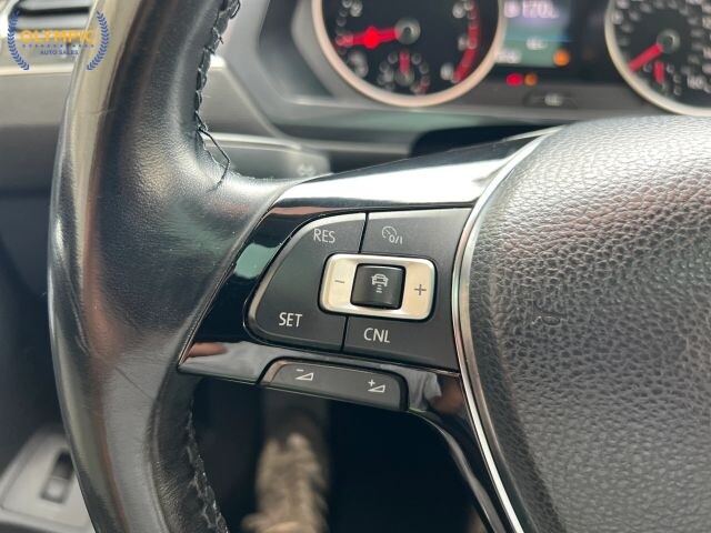 2018 Volkswagen Tiguan in Decatur, GA 30032 - 18123561 24