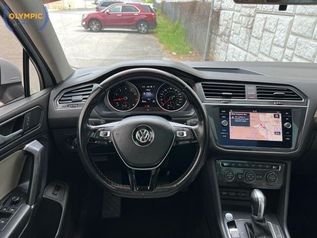 2018 Volkswagen Tiguan in Decatur, GA 30032 - 18123561 23
