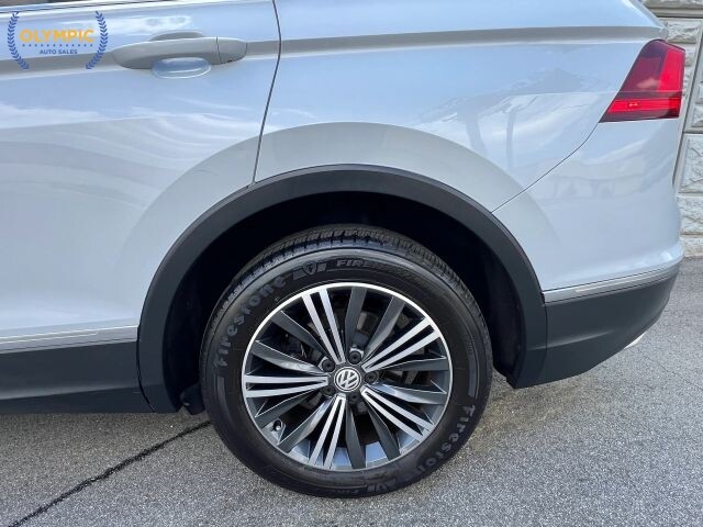 2018 Volkswagen Tiguan in Decatur, GA 30032 - 18123561 10