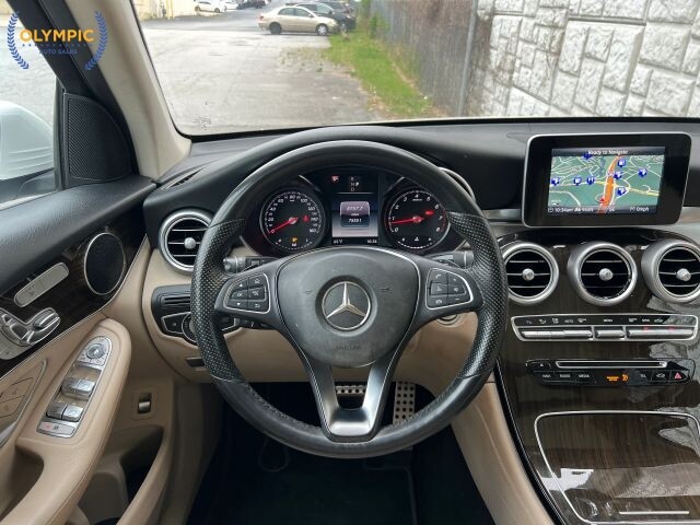 2018 Mercedes-Benz GLC 300 in Decatur, GA 30032 - 18123562 23