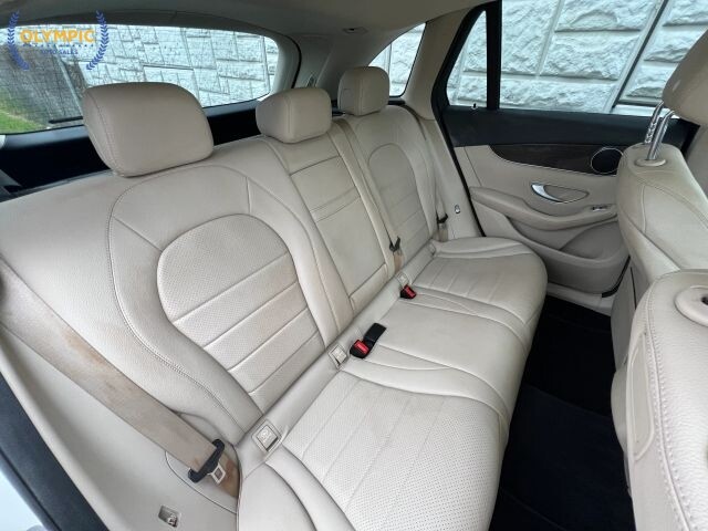 2018 Mercedes-Benz GLC 300 in Decatur, GA 30032 - 18123562 45