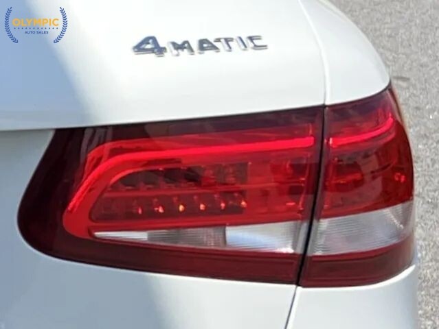 2018 Mercedes-Benz GLC 300 in Decatur, GA 30032 - 18123562 17