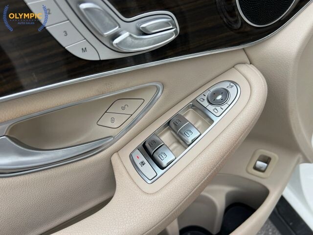 2018 Mercedes-Benz GLC 300 in Decatur, GA 30032 - 18123562 38