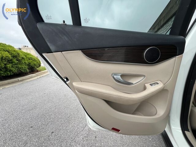 2018 Mercedes-Benz GLC 300 in Decatur, GA 30032 - 18123562 48