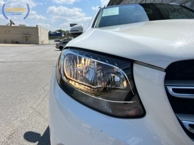 2018 Mercedes-Benz GLC 300 in Decatur, GA 30032 - 18123562 15