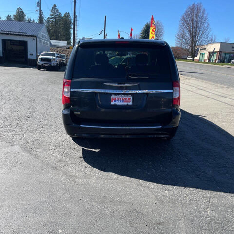 2016 Chrysler Town & Country in Coeur d&amp;#039;Alene, ID 83815 - 18123573 4