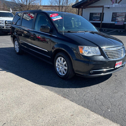 2016 Chrysler Town & Country in Coeur d&amp;#039;Alene, ID 83815 - 18123573 7