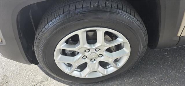 2016 Jeep Renegade in Mesa, AZ 85212 - 18123582 23