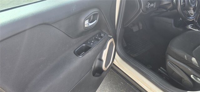 2016 Jeep Renegade in Mesa, AZ 85212 - 18123582 28