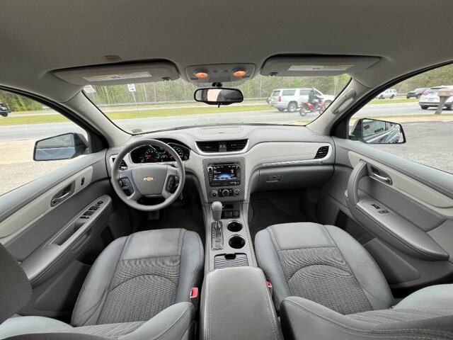 2017 Chevrolet Traverse in Flowery Branch, GA 30542 - 18123590 7