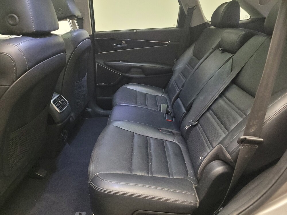 2019 Kia Sorento in Torrance, CA 90504 - 18123594 18