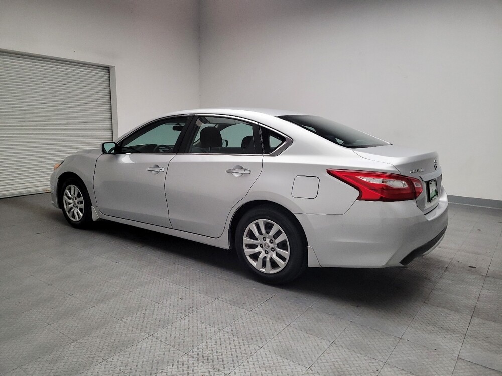 2016 Nissan Altima in Fresno, CA 93726 - 18123595 3