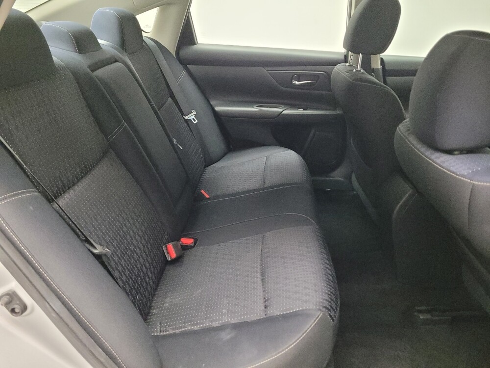 2016 Nissan Altima in Fresno, CA 93726 - 18123595 19
