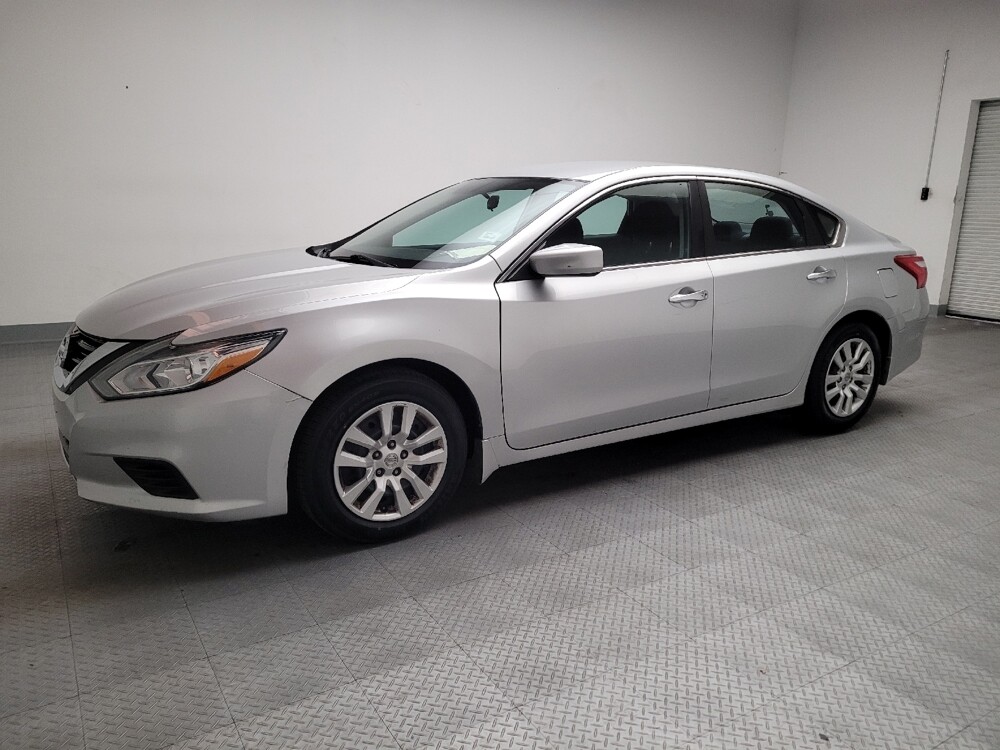 2016 Nissan Altima in Fresno, CA 93726 - 18123595 2