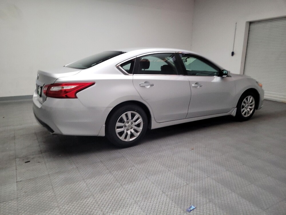 2016 Nissan Altima in Fresno, CA 93726 - 18123595 10