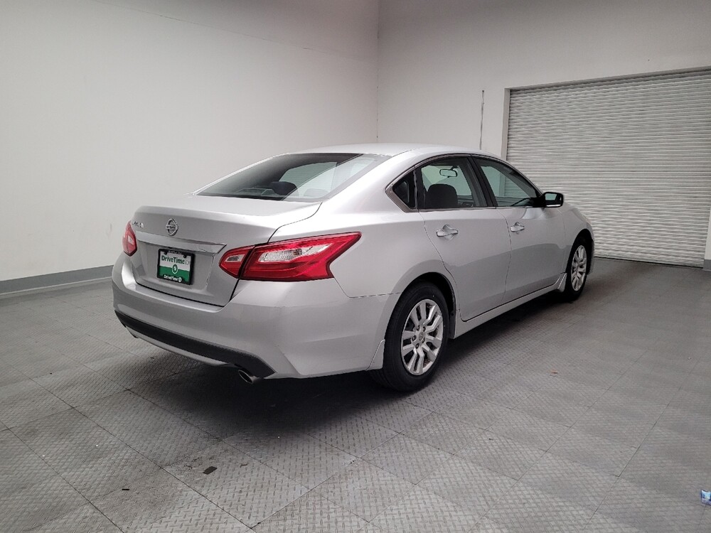 2016 Nissan Altima in Fresno, CA 93726 - 18123595 9