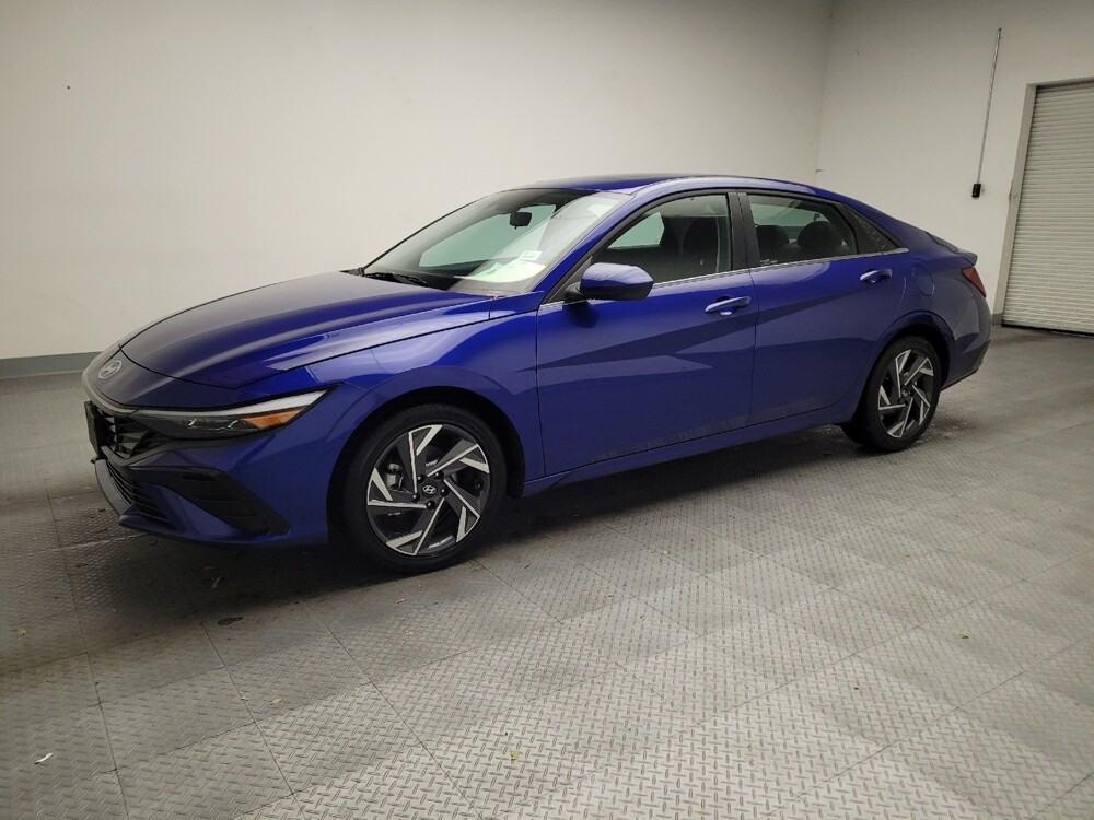 2025 Hyundai Elantra in Fresno, CA 93726 - 18123597 2