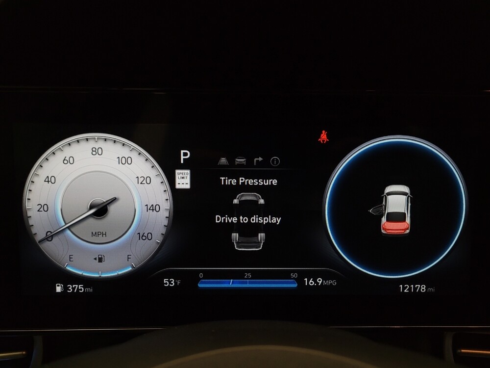 2025 Hyundai Elantra in Fresno, CA 93726 - 18123597 23