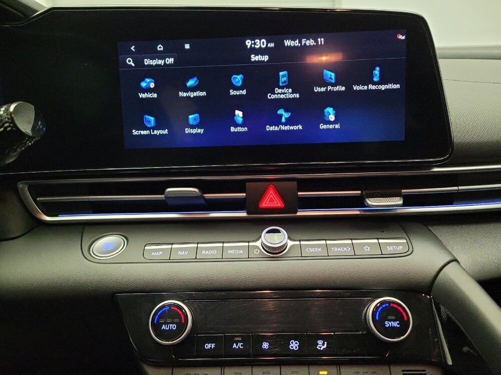 2025 Hyundai Elantra in Fresno, CA 93726 - 18123597 25