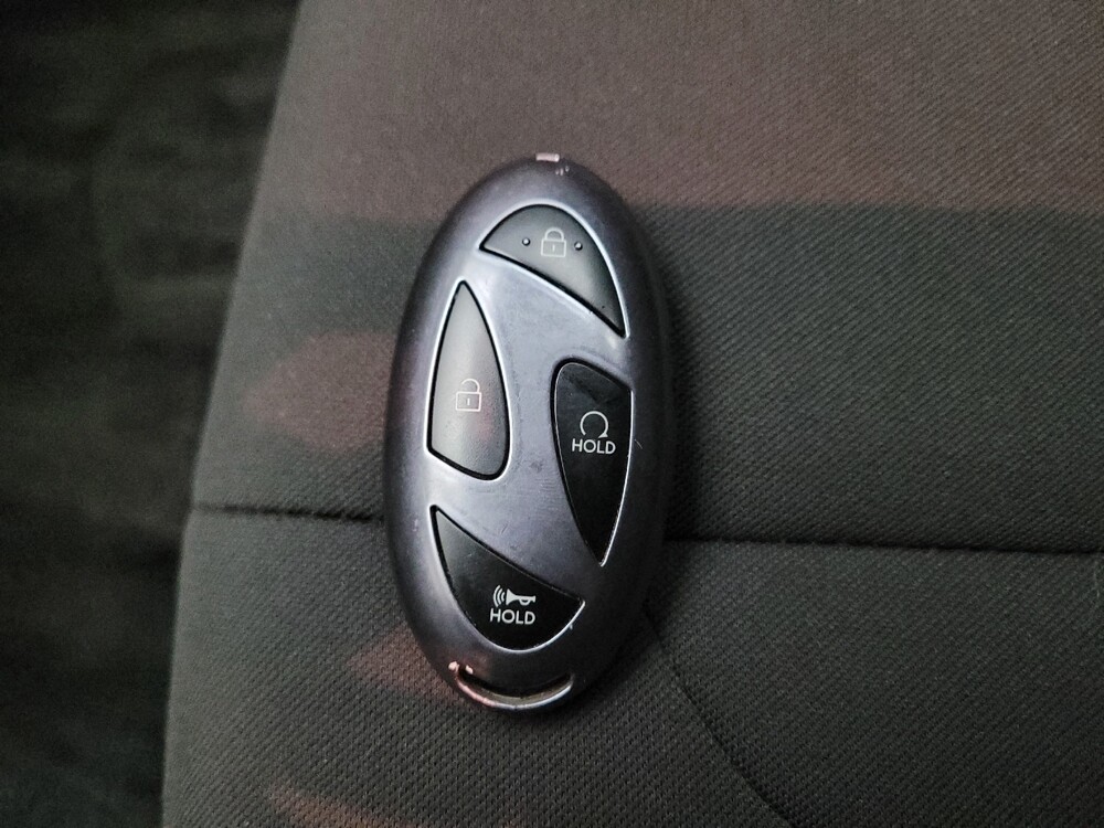 2025 Hyundai Elantra in Fresno, CA 93726 - 18123597 32