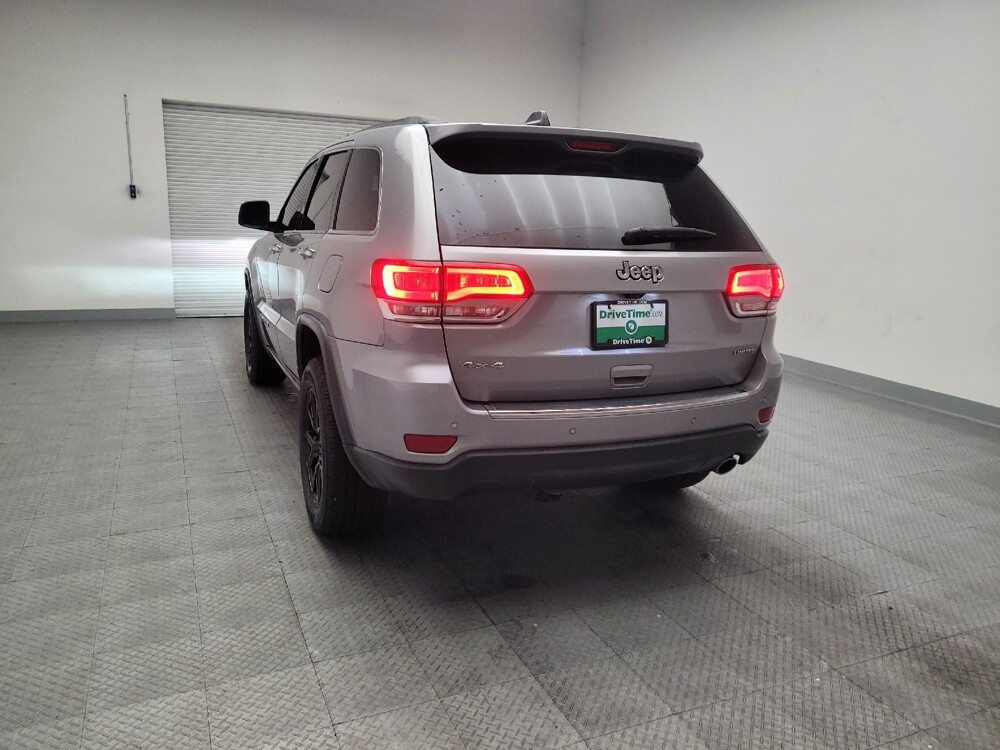2017 Jeep Grand Cherokee in Downey, CA 90241 - 18123602 6