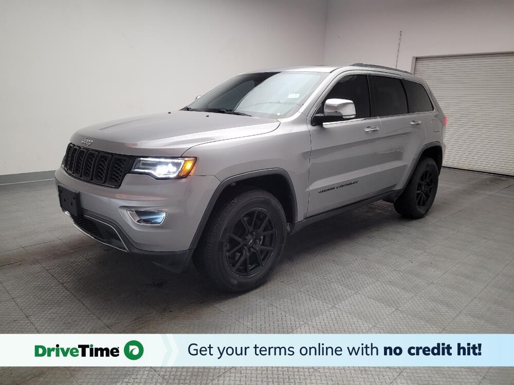 2017 Jeep Grand Cherokee in Downey, CA 90241 - 18123602