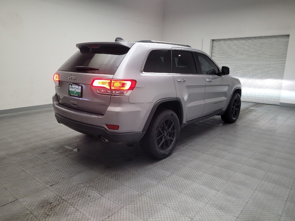 2017 Jeep Grand Cherokee in Downey, CA 90241 - 18123602 9