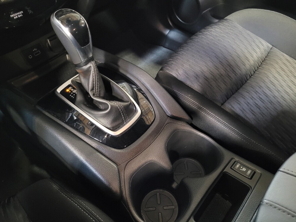 2020 Nissan Rogue in Torrance, CA 90504 - 18123603 26