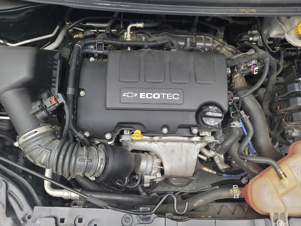 2020 Chevrolet Sonic in Memphis, TN 38128 - 18123606 30