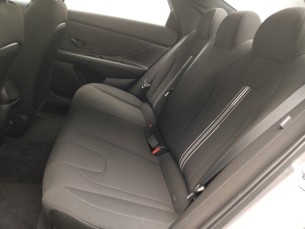 2025 Hyundai Elantra in Chattanooga, TN 37421 - 18123618 18