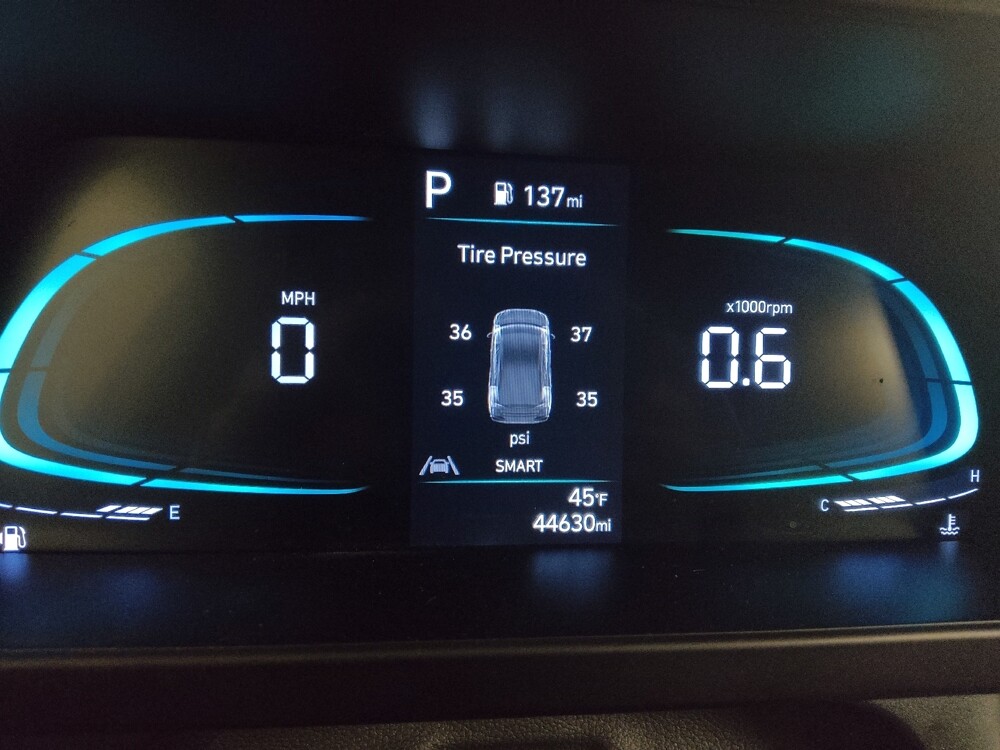 2025 Hyundai Elantra in Chattanooga, TN 37421 - 18123618 23