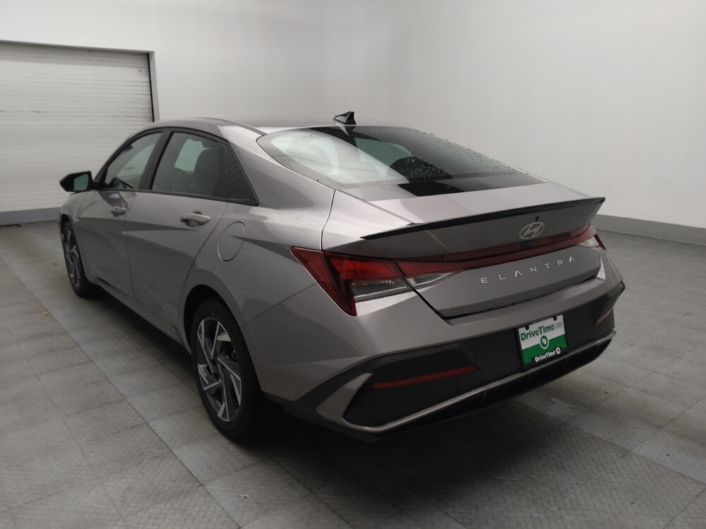 2025 Hyundai Elantra in Chattanooga, TN 37421 - 18123618 5
