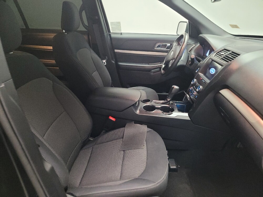 2019 Ford Explorer in Torrance, CA 90504 - 18123636 21