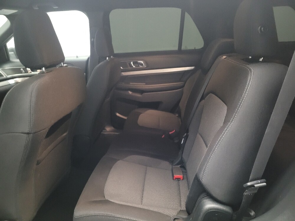 2019 Ford Explorer in Torrance, CA 90504 - 18123636 18