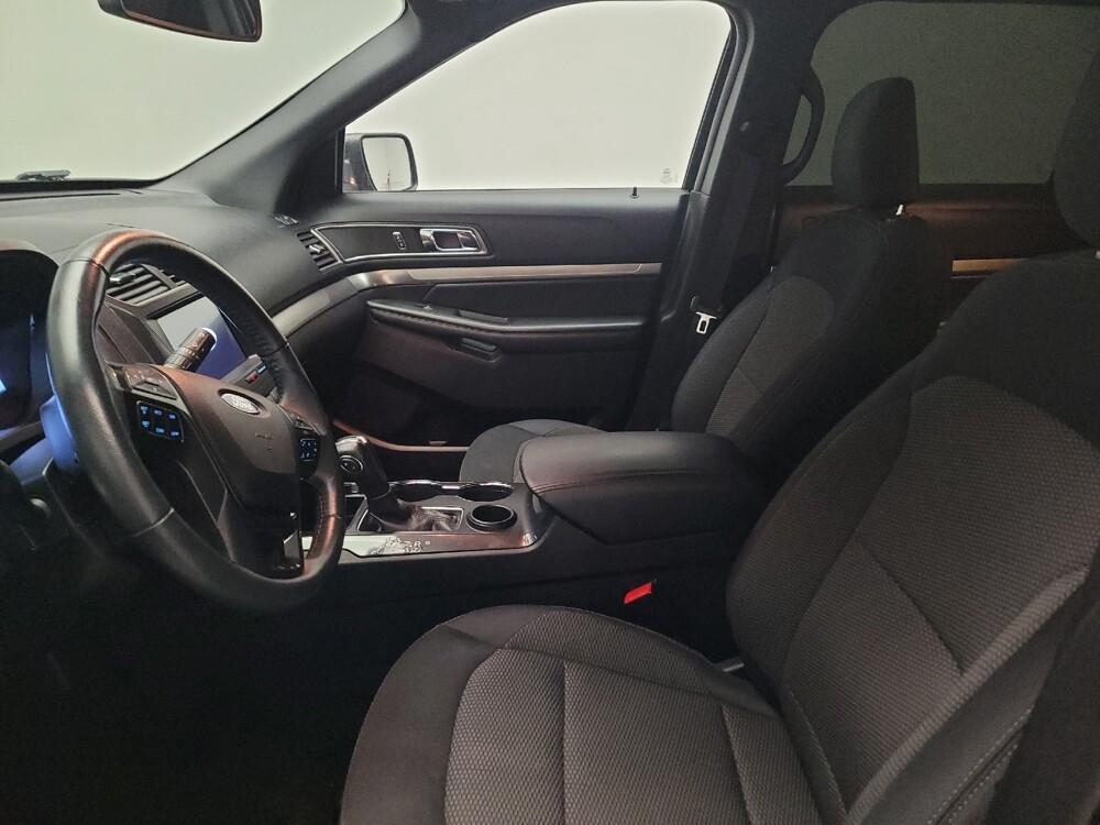 2019 Ford Explorer in Torrance, CA 90504 - 18123636 17