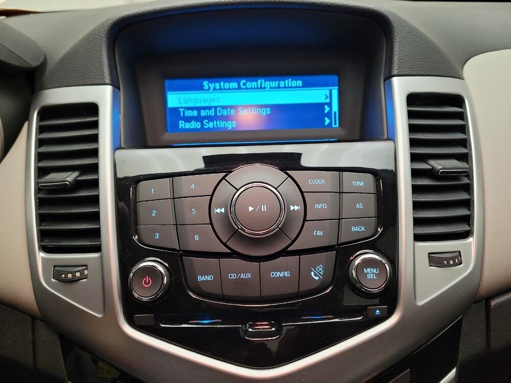 2016 Chevrolet Cruze in Fresno, CA 93726 - 18123637 25