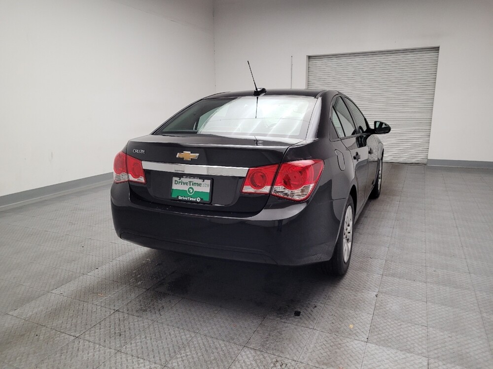 2016 Chevrolet Cruze in Fresno, CA 93726 - 18123637 7