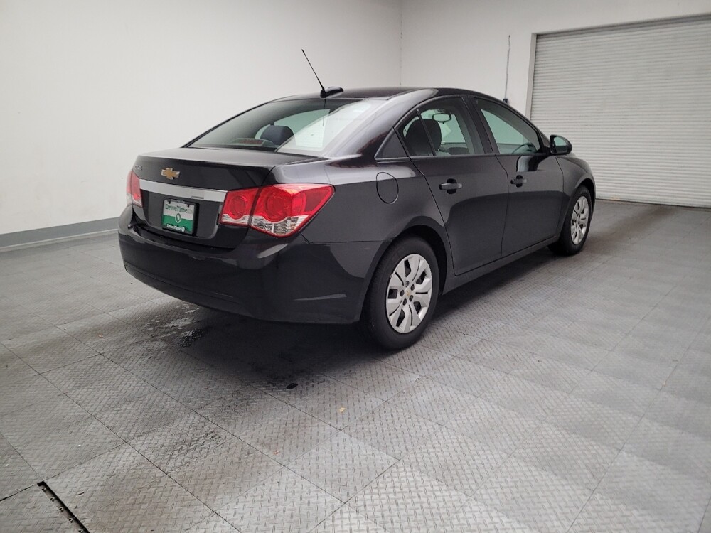 2016 Chevrolet Cruze in Fresno, CA 93726 - 18123637 9