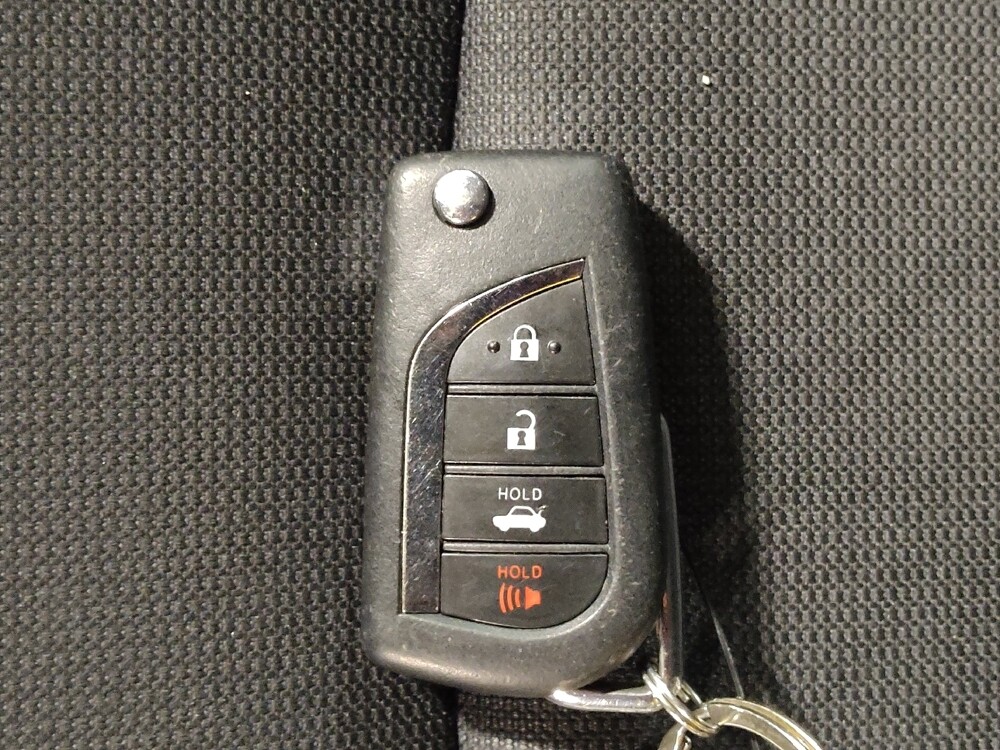 2021 Toyota Corolla in Plano, TX 75074 - 18123647 32