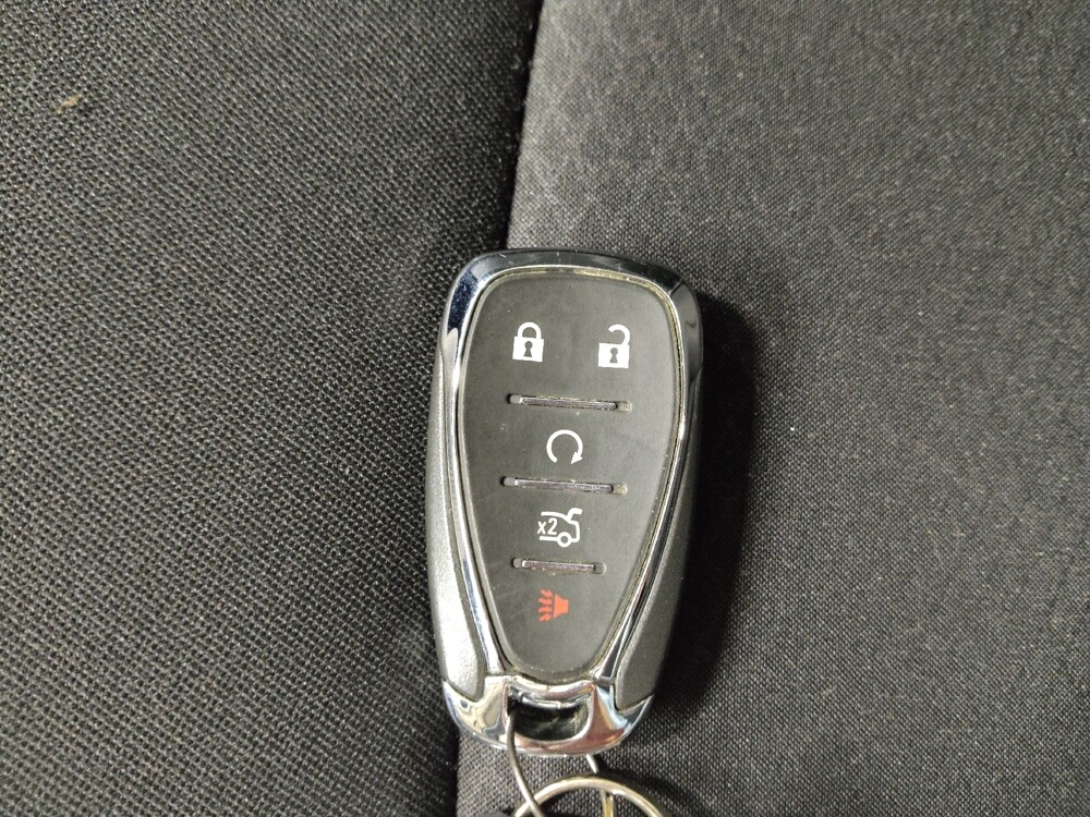 2019 Chevrolet Malibu in Lewisville, TX 75067 - 18123650 32