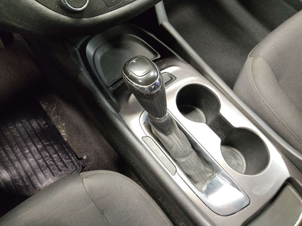 2019 Chevrolet Malibu in Lewisville, TX 75067 - 18123650 26