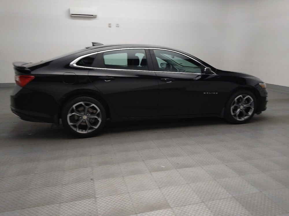 2019 Chevrolet Malibu in Lewisville, TX 75067 - 18123650 10