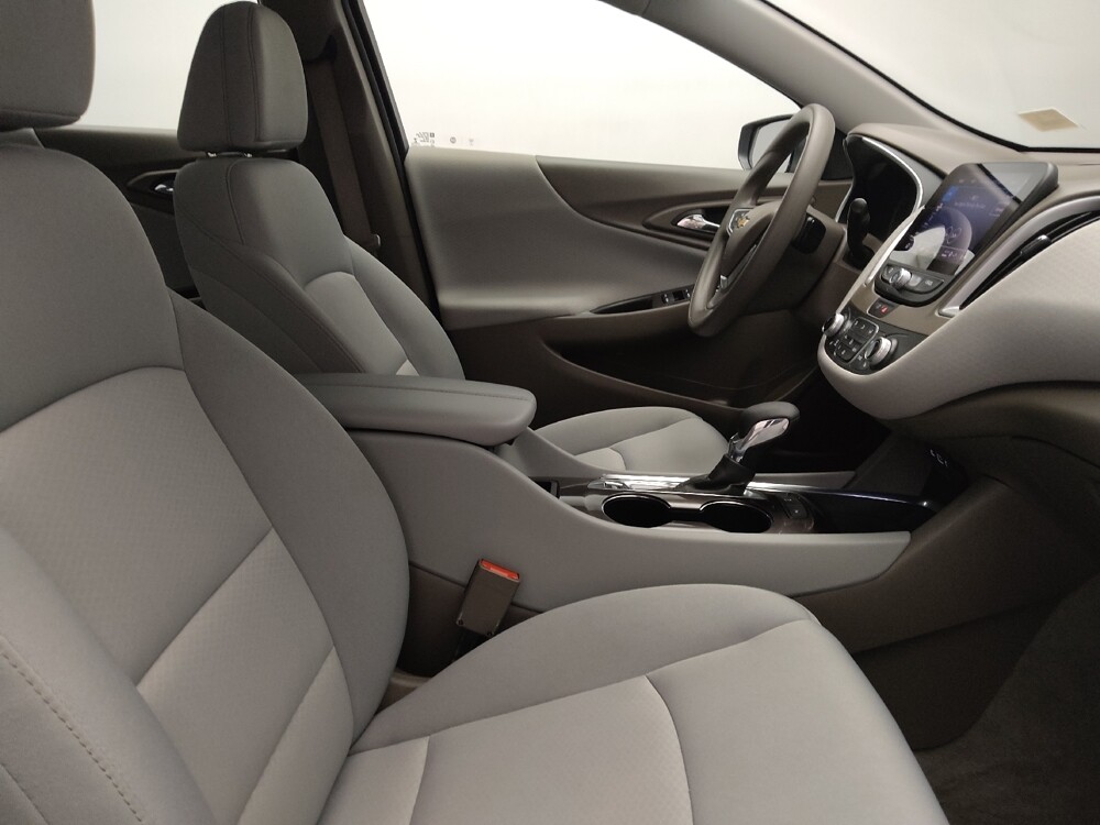 2025 Chevrolet Malibu in Arlington, TX 76011 - 18123653 21