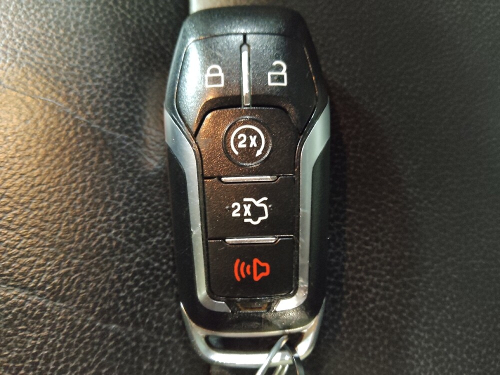 2017 Ford Explorer in Oklahoma City, OK 73139 - 18123655 32