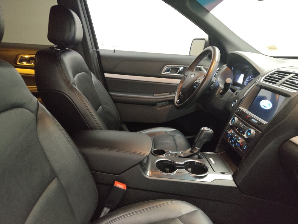 2017 Ford Explorer in Oklahoma City, OK 73139 - 18123655 21